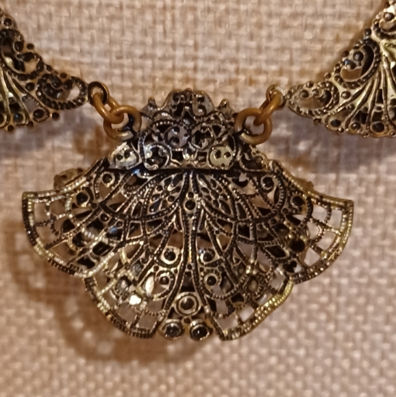 Vintage Western Germany Necklace and Clip on Earring set - Picture 8 of 11